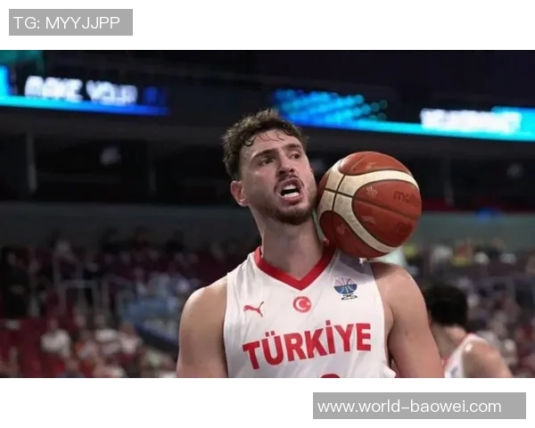 杜兰特盛赞申京与阿门默契配合展现完美同频状态