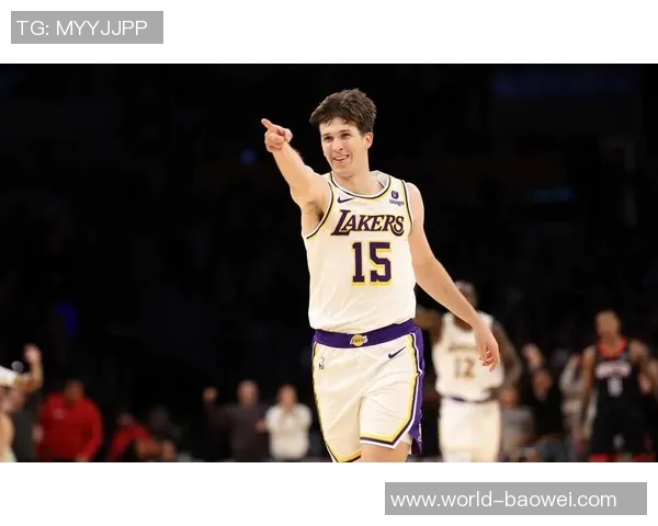 里夫斯伤病或将影响未来发展但他选择继续留在湖人队