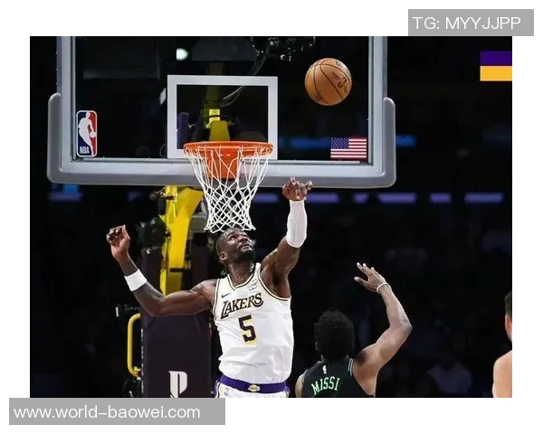 小里若成湖人核心却防守乏力球队争冠之路将面临严峻挑战