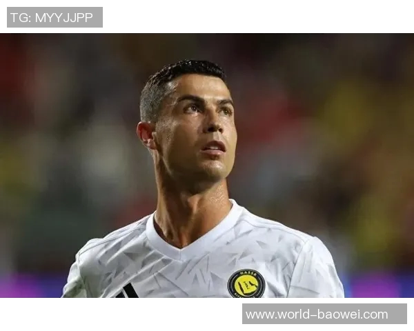 C罗赛后苦笑做偷窃手势引发热议新月锁定胜局让他倍感不满 C罗赛后苦笑做偷窃手势引发热议新月锁定胜局让他倍感不满